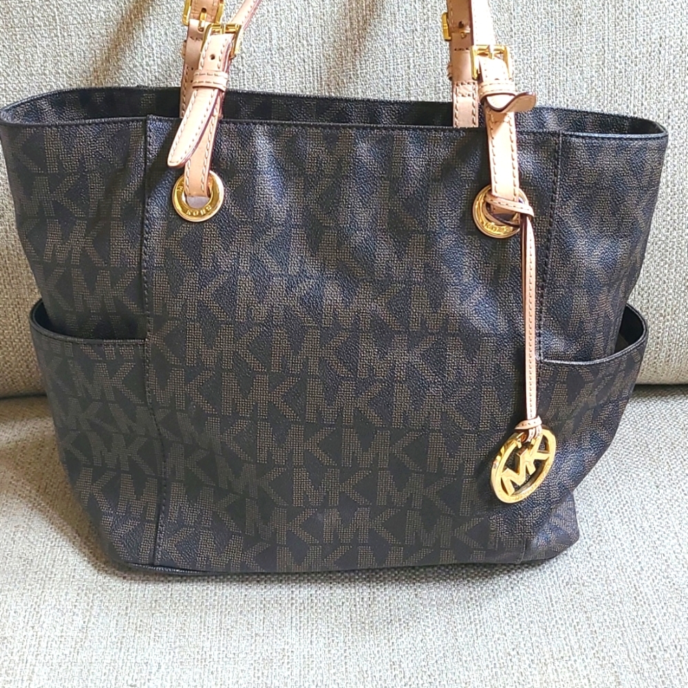 Michael Kors tote